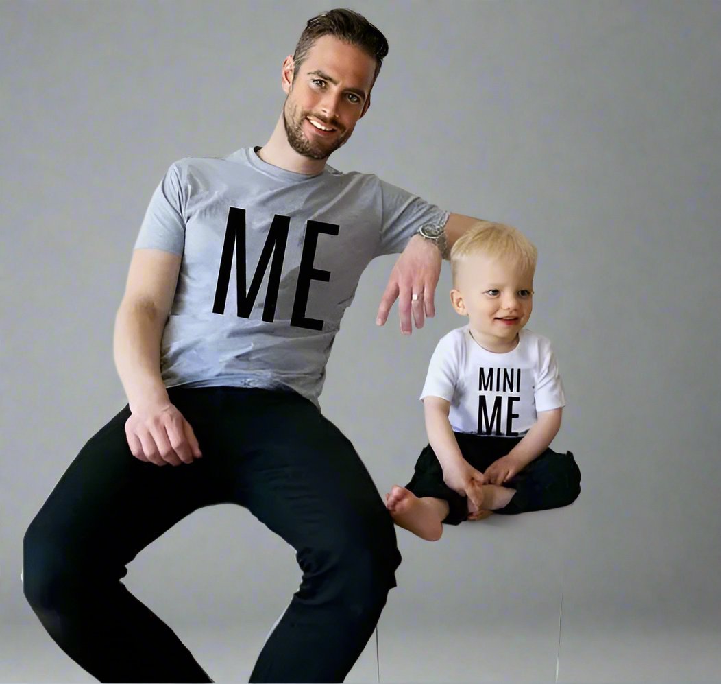 Matching Father and Child "Me & Mini Me" T-Shirt Set – Adorable Dad and Kid Outfit