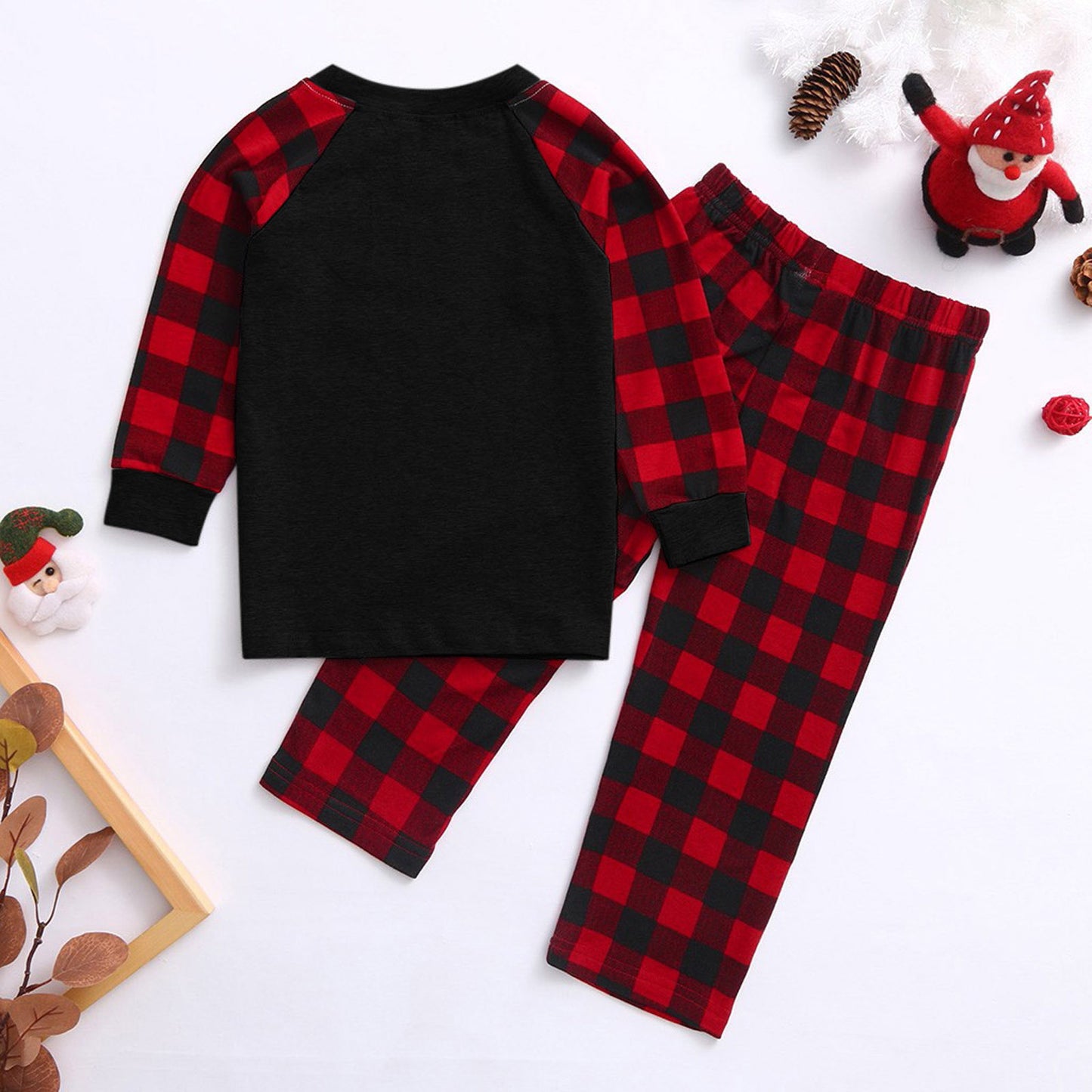 Holiday Christmas Bear Family Pajamas - dresslikemommy.com