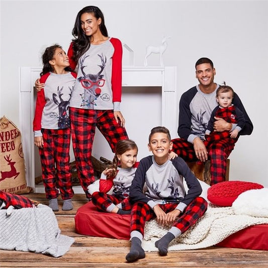 Family Matching Christmas Deer Pajamas Sets - dresslikemommy.com